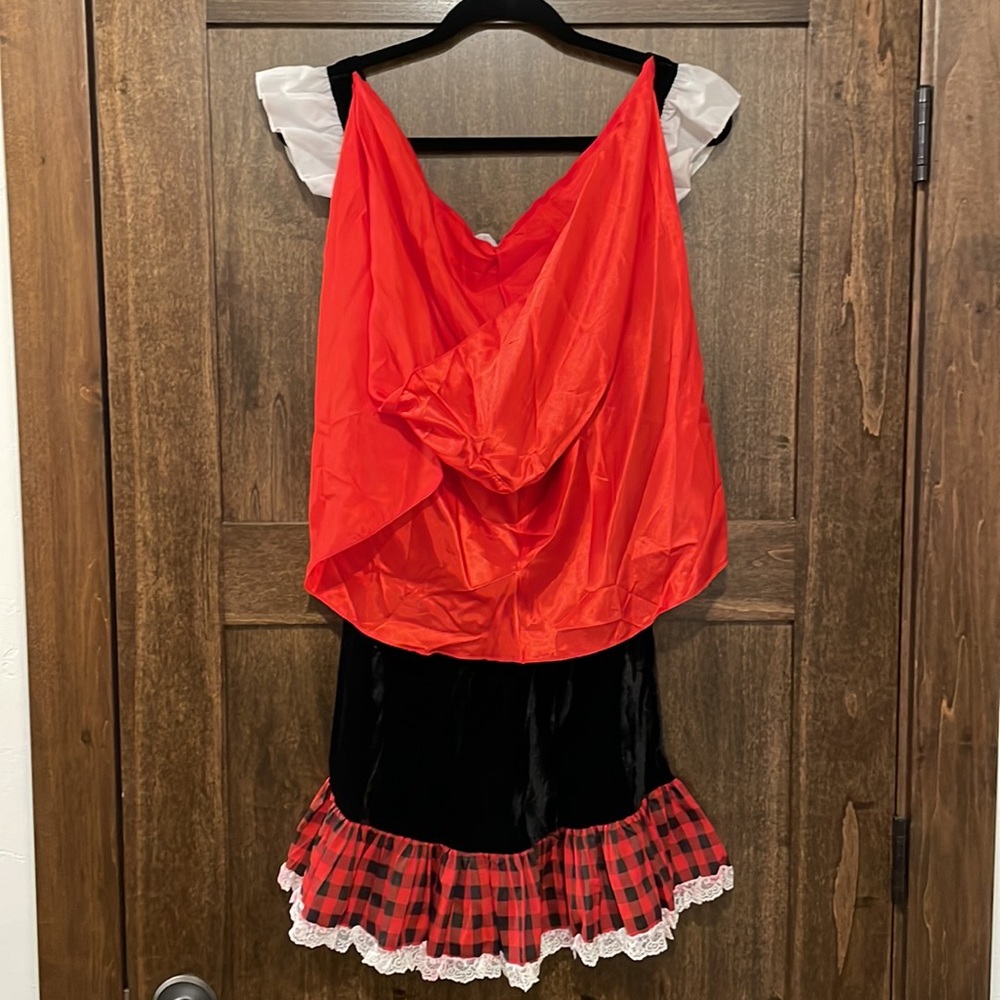 Red Riding Hood Costume - Picture 2 of 2